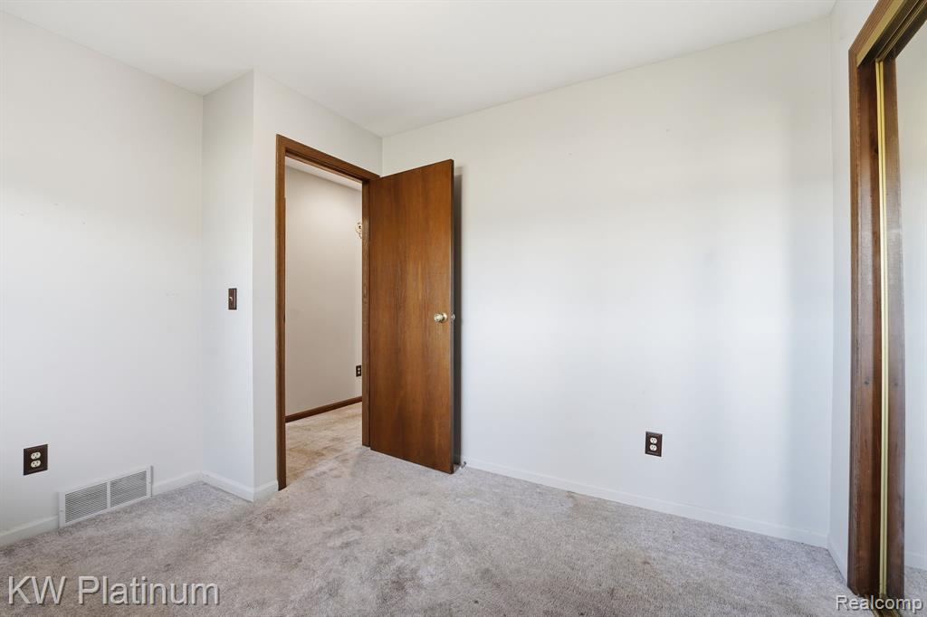 7383 Fisher Road, Grant, MI 48032 — Photo 17