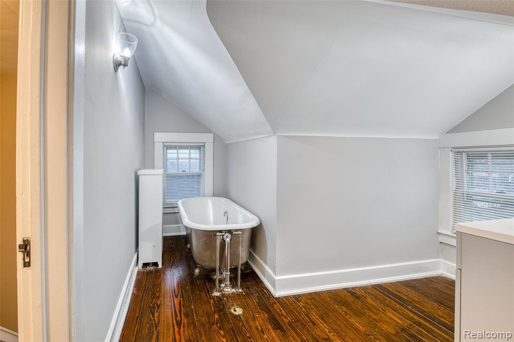 1525 Edison Street, Detroit, MI 48206 — Photo 38