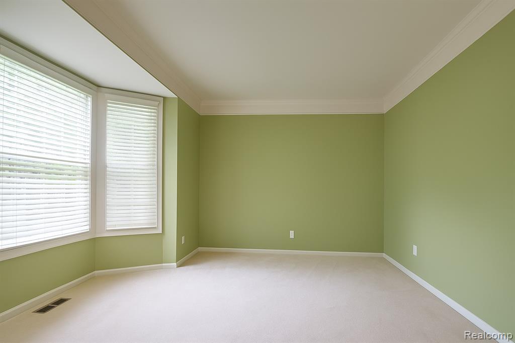 5401 Creekmonte Drive, Oakland, MI 48306 — Photo 5