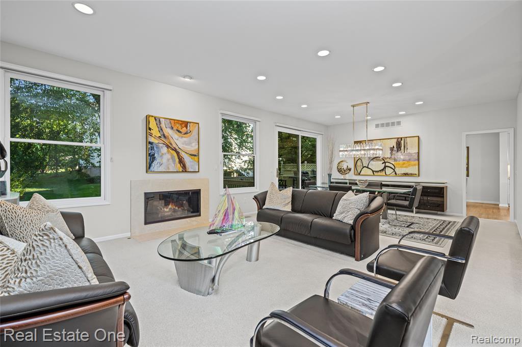 7105 Winding Brook Court, West Bloomfield, MI — Photo 21