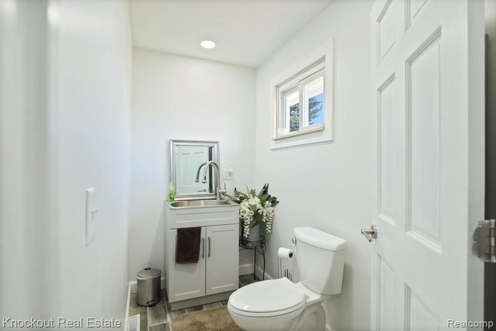 8900 BRAY Road, Vassar, MI 48768 — Photo 21