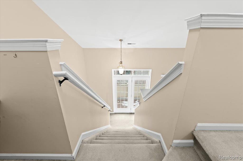 1039 FOUNTAIN VIEW Circle, South Lyon, MI 48178 — Photo 17
