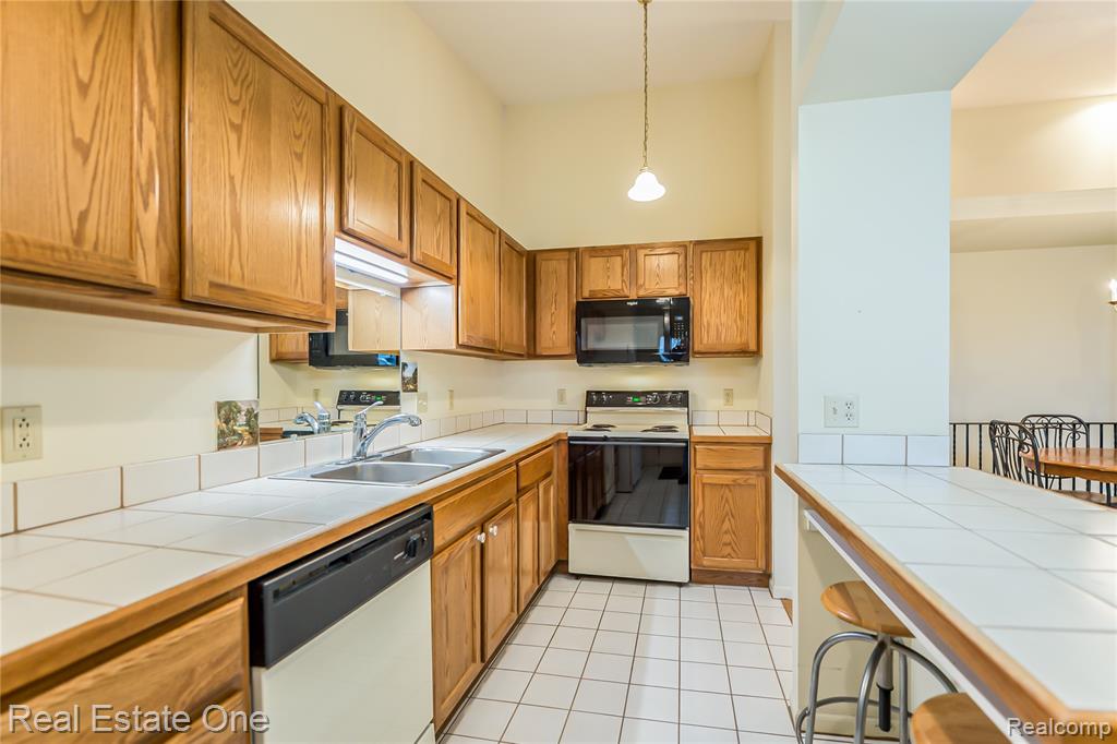 62340 Arlington Circle, 3, South Lyon, MI 48178 — Photo 7