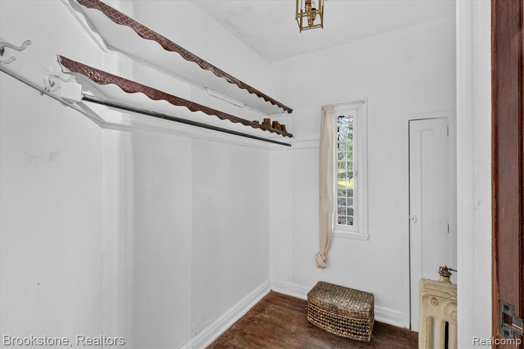 1735 Lincolnshire Drive, Highland Park, MI 48203 — Photo 9
