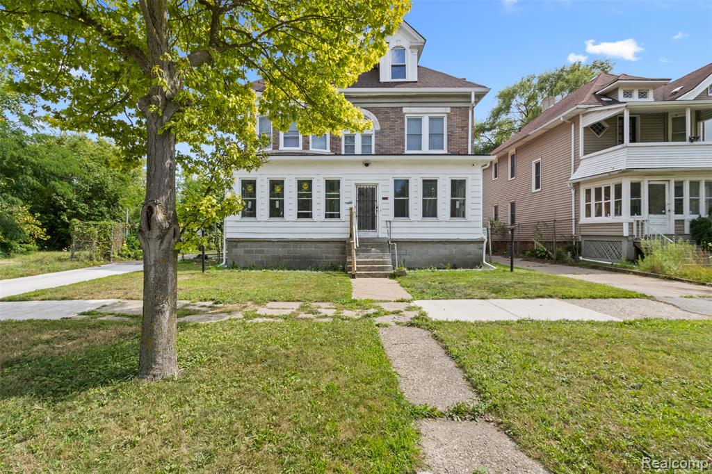 558 Marston Street, Detroit, MI 48202 — Photo 3