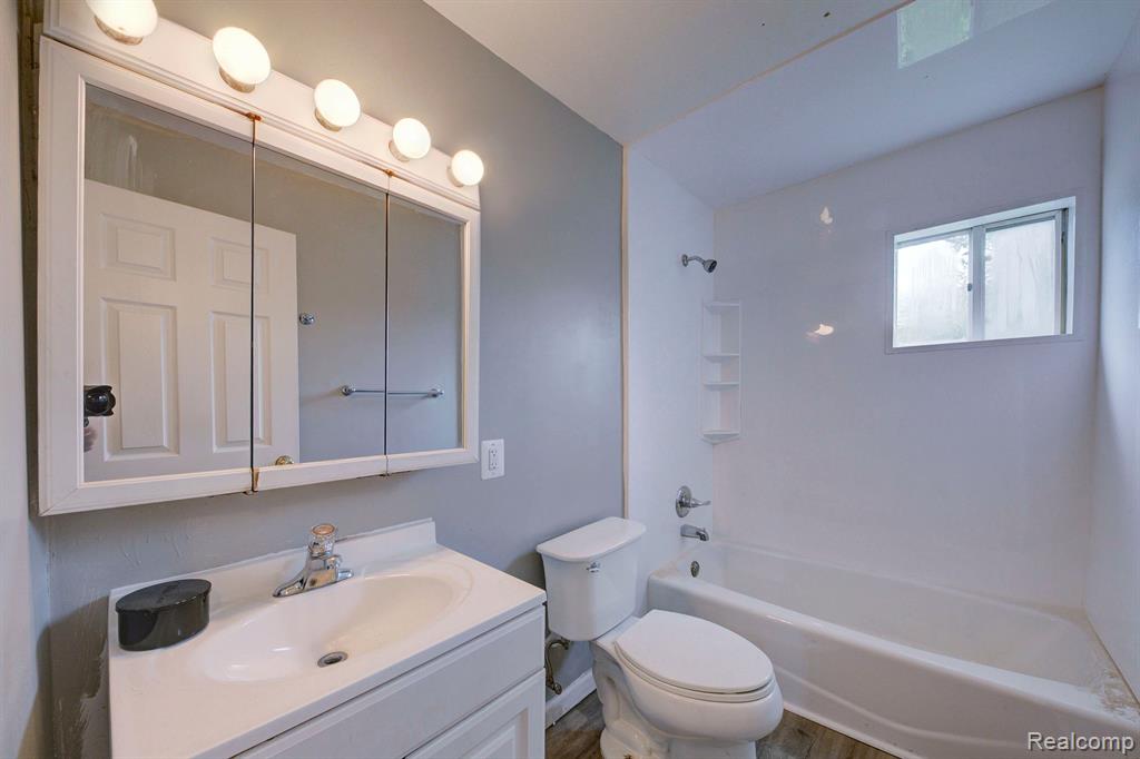 4424 COLUMBUS Street, Wayne, MI 48184 — Photo 14