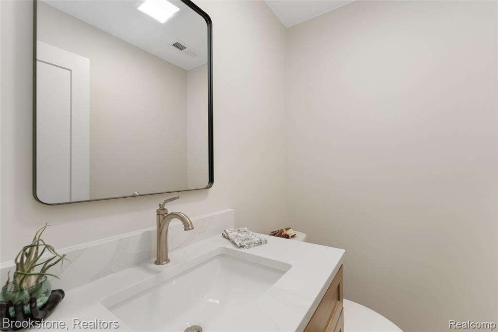 7369 Sweetbriar, West Bloomfield, MI 48324 — Photo 23
