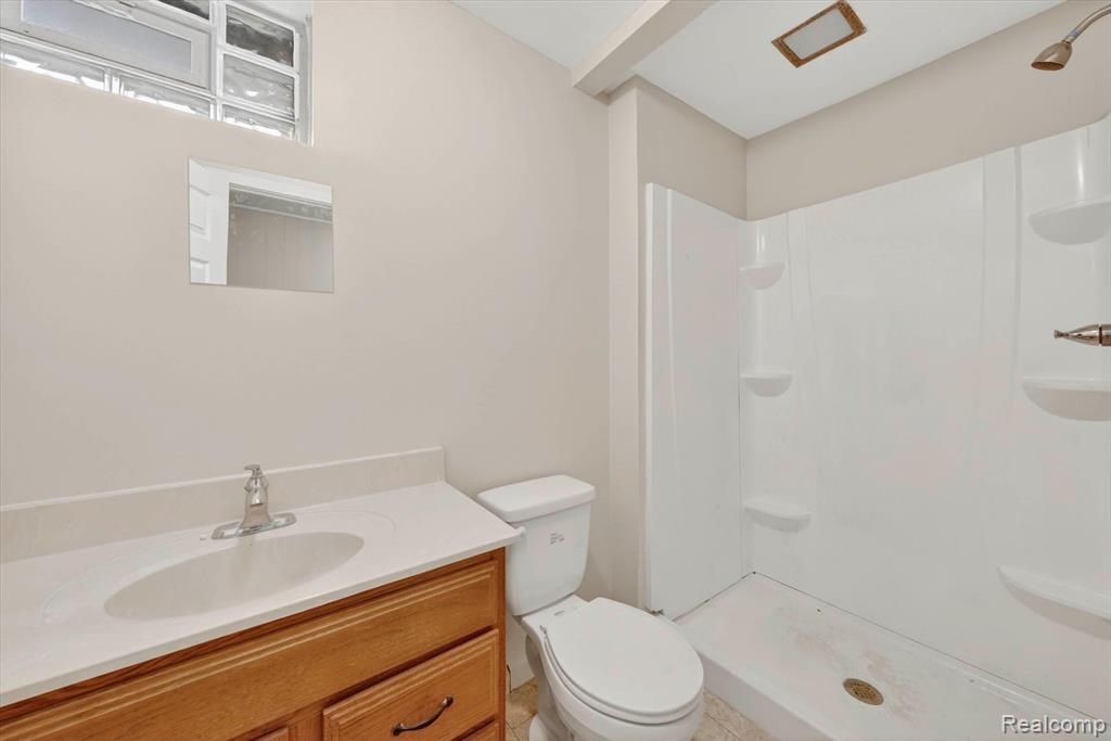 6914 Arlene Court, Romulus, MI 48174 — Photo 13