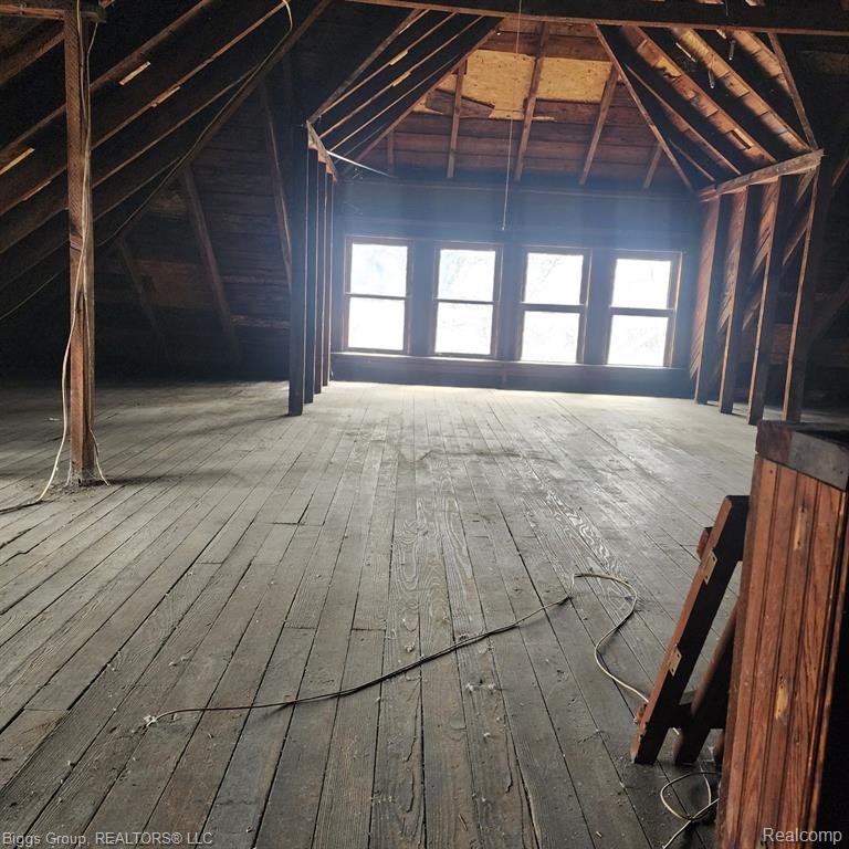 87 WOODLAND Street, Detroit, MI 48202 — Photo 22