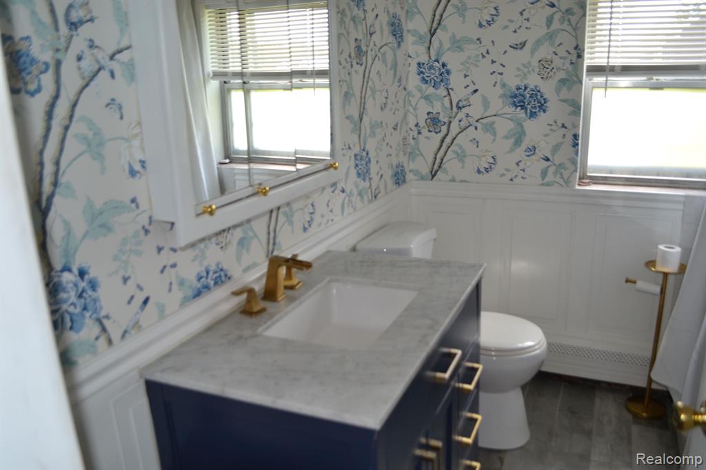 4427 Fenton Road, Burton, MI 48529 — Photo 12