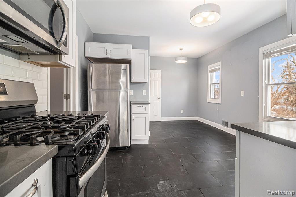 595 Belmont Street, Detroit, MI 48202 — Photo 9