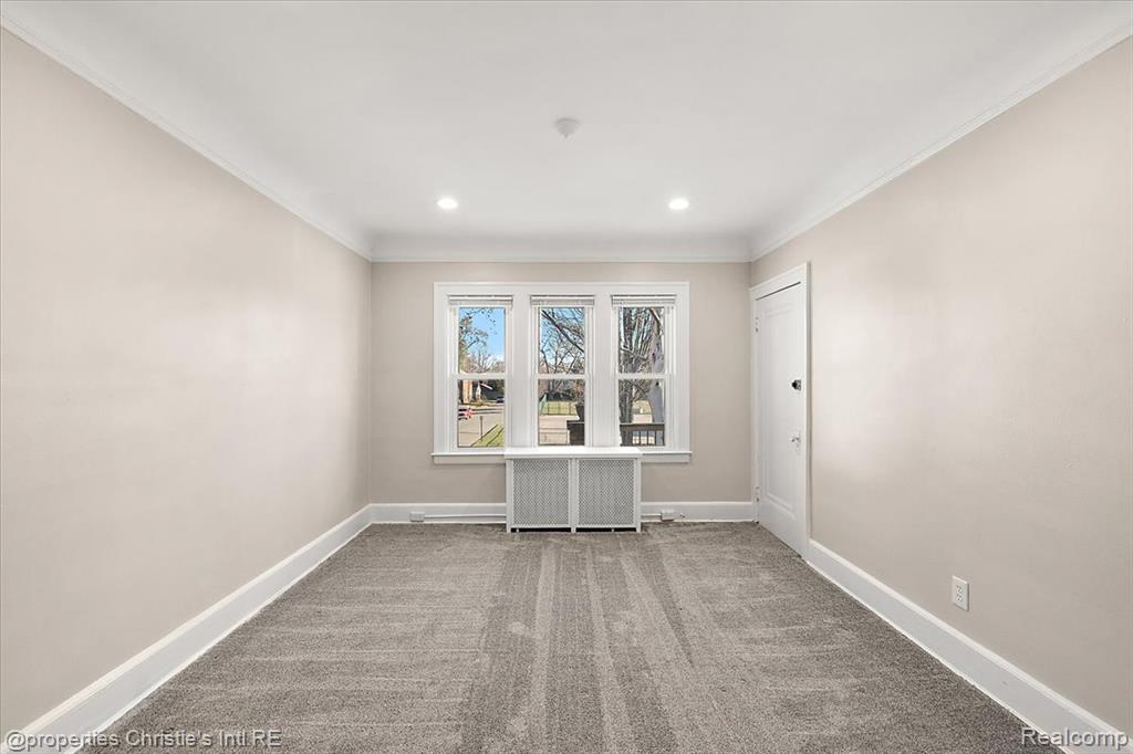 829 Beaconsfield Ave, Grosse Pointe Park, MI 48230 — Photo 12
