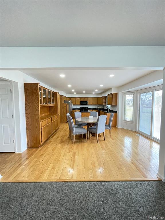 53775 CRANSTON Drive, Macomb, MI 48042 — Photo 16