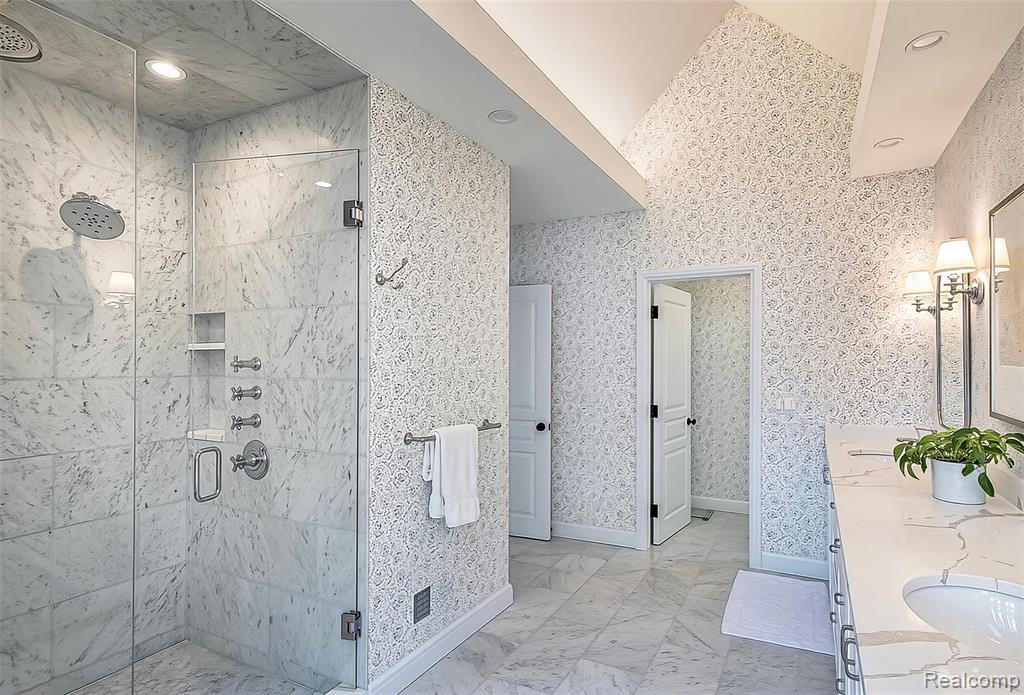 856 Lakeview Avenue, Birmingham, MI 48009 — Photo 14