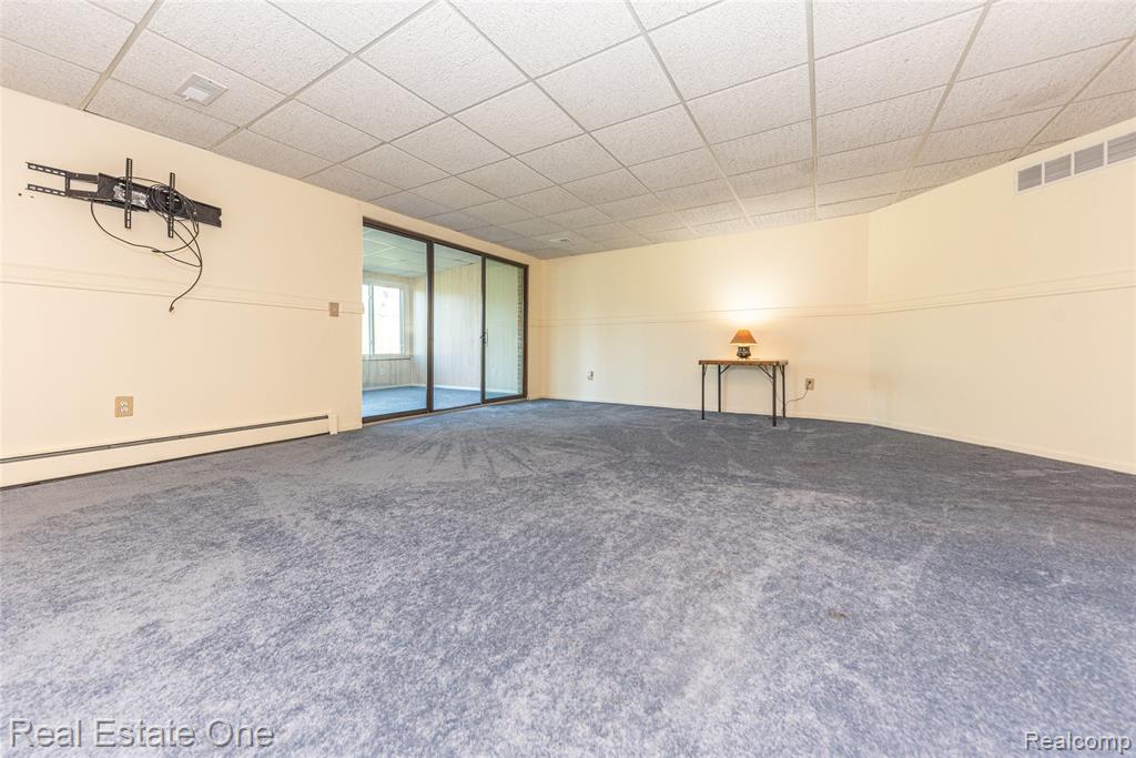 25803 Lexington Drive, 4, South Lyon, MI 48178 — Photo 16
