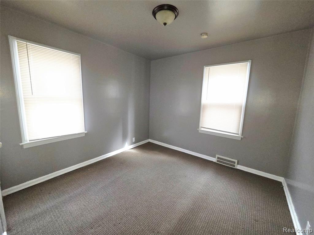 8850 Farmbrook Street, Detroit, MI 48224 — Photo 9