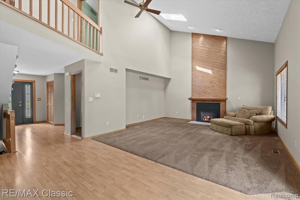 4432 Ravinewood Drive, Commerce Twp, MI 48382 — Photo 14