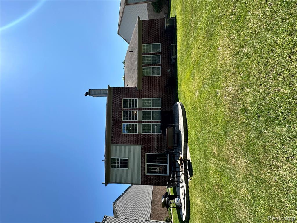 7383 Tottenham, Utica, MI 48317 — Photo 41