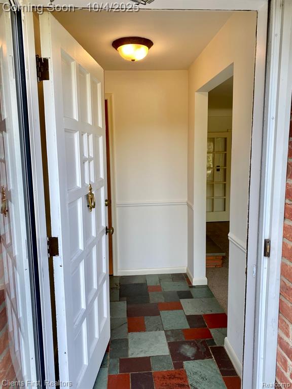 6040 OLD ORCHARD Drive, Bloomfield Hills, MI — Photo 9