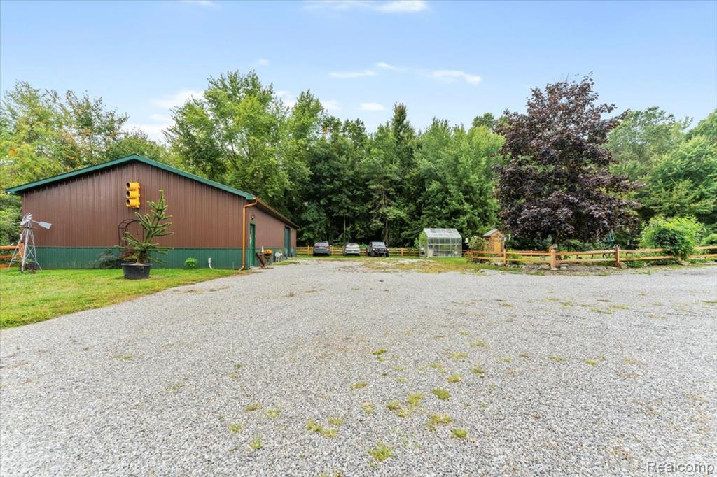 6411 W Newburg Road, Carleton, MI 48117 — Photo 2