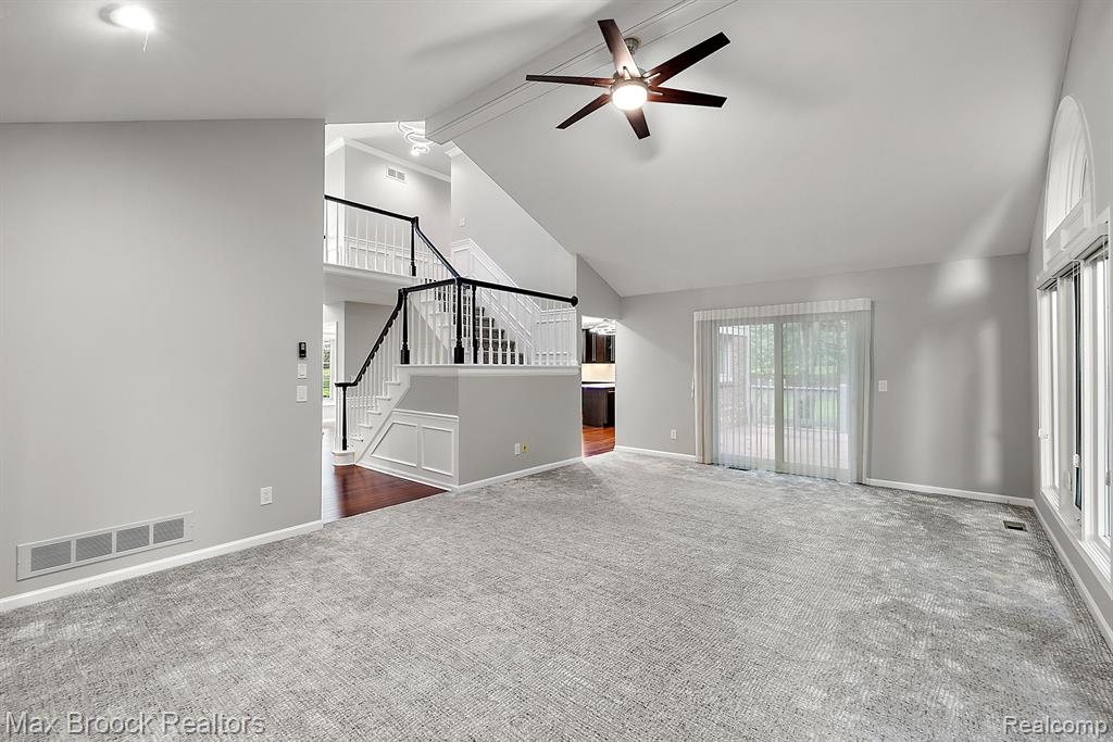 4696 PIER Court, Troy, MI 48098 — Photo 17