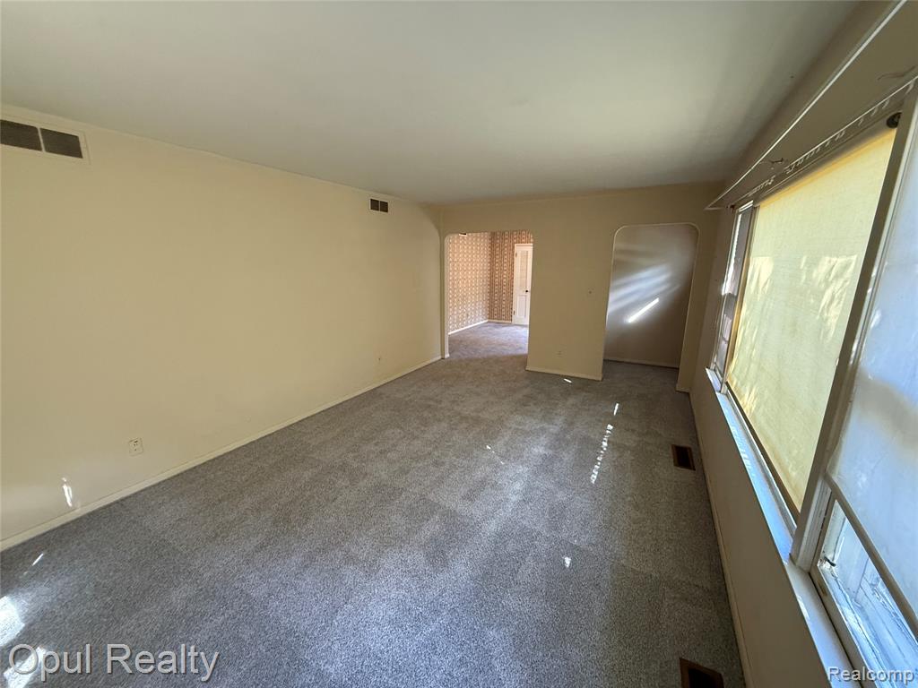 42550 Clemons Drive, Plymouth, MI 48170 — Photo 8