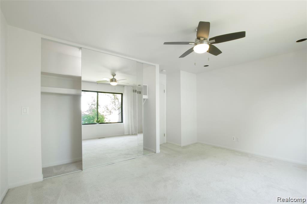 9671 Harbour Cove Court, Ypsilanti, MI 48197 — Photo 13