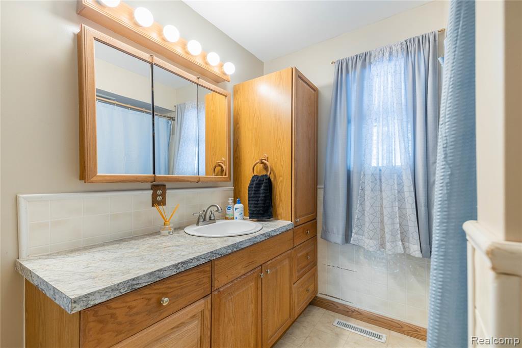 5942 Bluebush Road, Monroe, MI 48162 — Photo 21