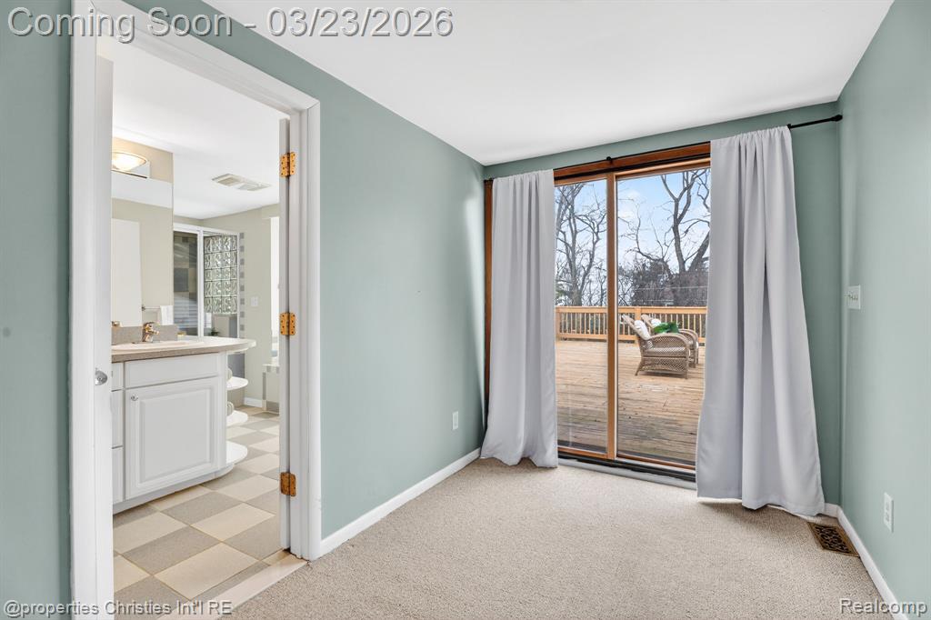 5586 Raven Road, Bloomfield Hills, MI 48301 — Photo 33