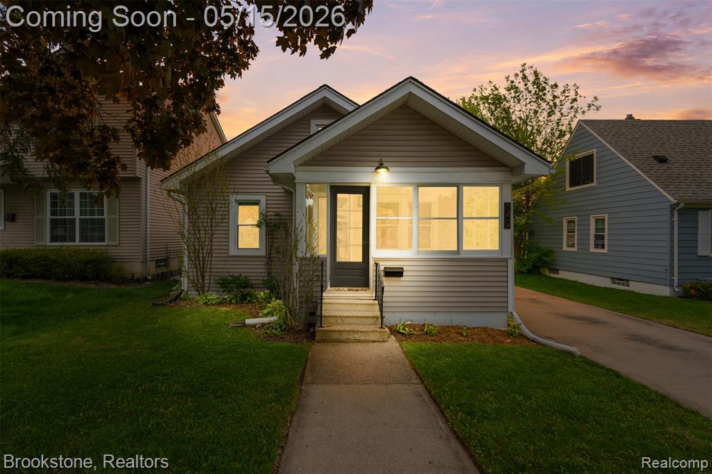142 Massoit Street, Commerce Twp, MI — front exterior