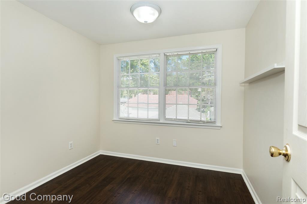 880 Notre Dame Street, Grosse Pointe, MI 48230 — Photo 19