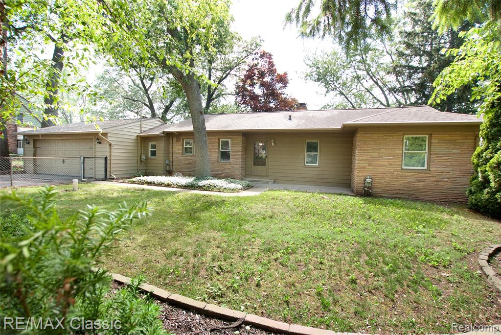 1861 Ladd Road, Wolverine Lake, MI 48390 — Photo 4
