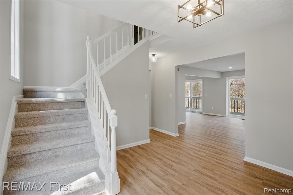 6620 RED CEDAR Lane, West Bloomfield, MI 48324 — Photo 11