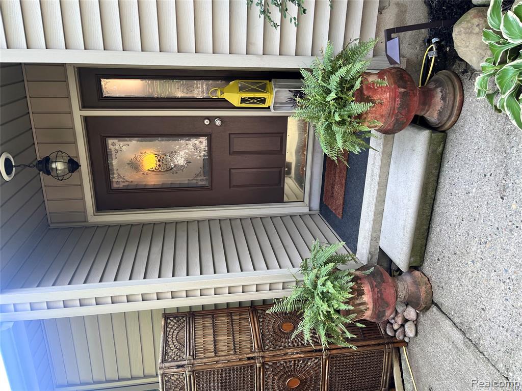 1325 Beach Drive, Orion, MI — Photo 31