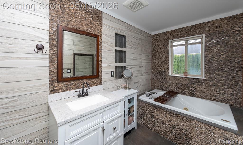 21340 BUNKER Drive, Macomb, MI 48042 — Photo 31