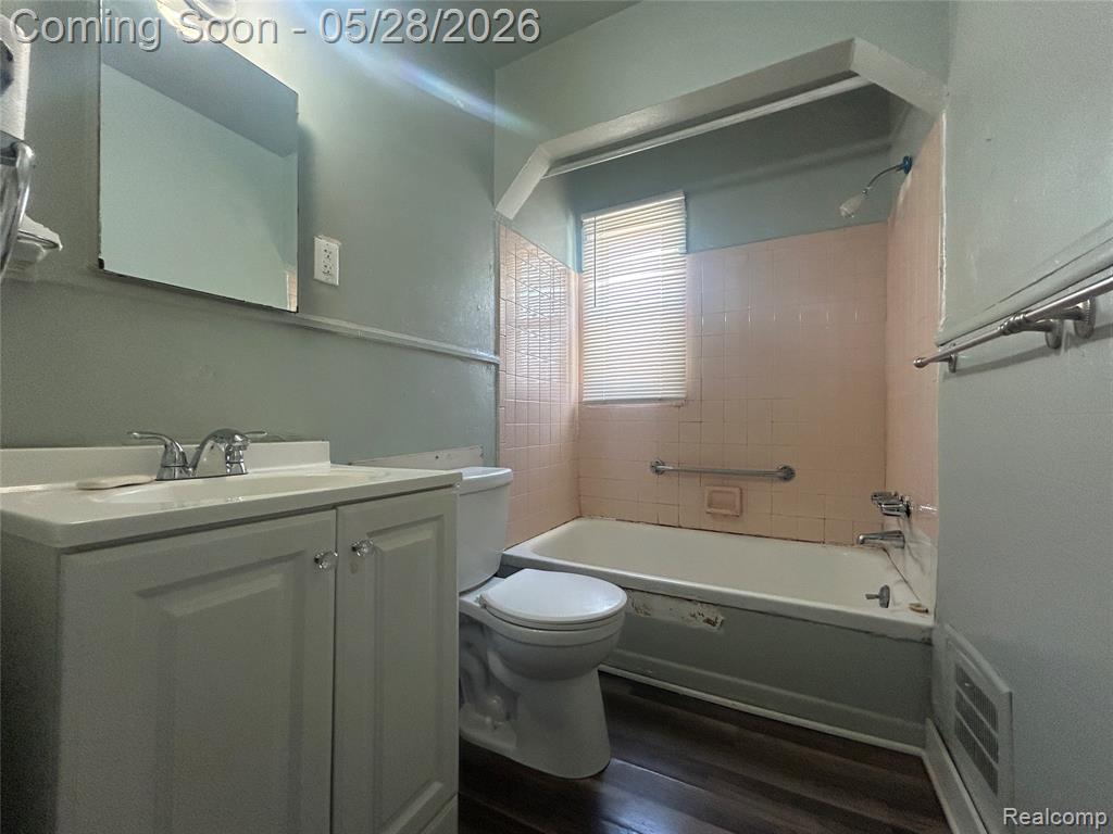 8869 Hartwell Street, Detroit, MI 48228 — Photo 10