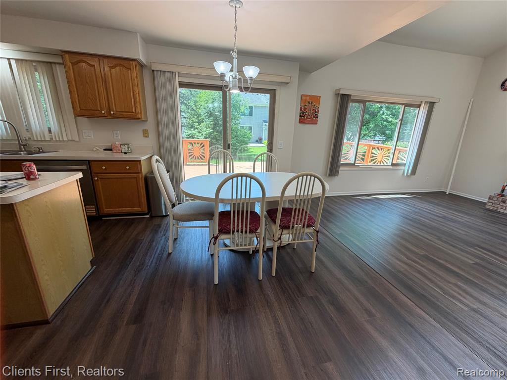 7043 Foxridge Drive, Canton, MI 48187 — Photo 14