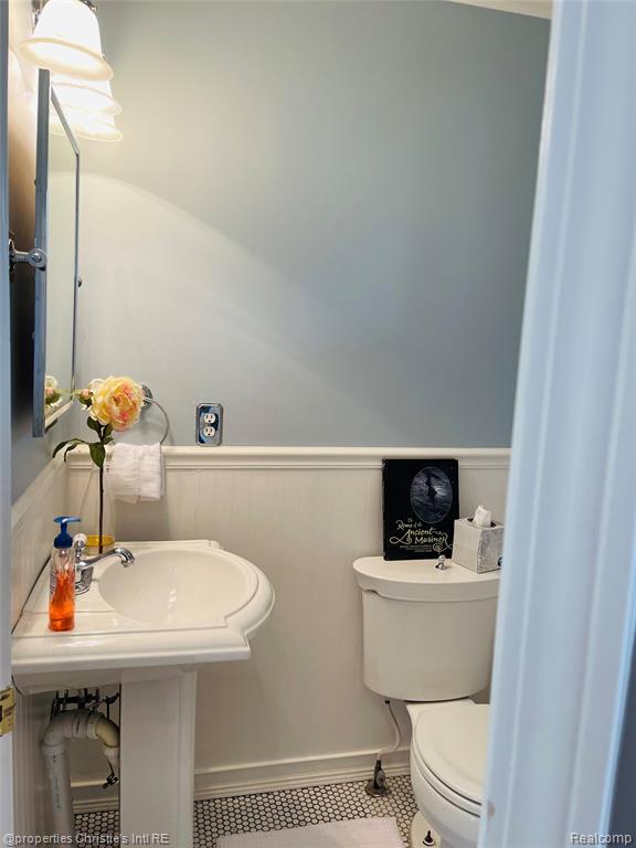 852 Linden Way, Auburn Hills, MI 48326 — Photo 20