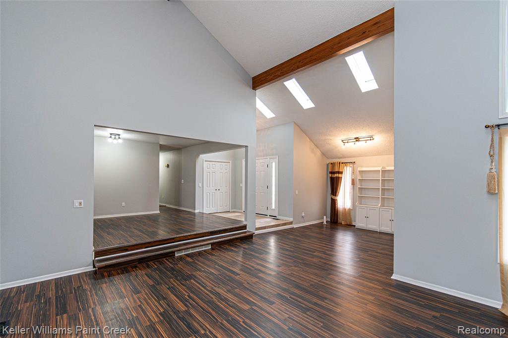 5700 Point Of The Woods Drive, West Bloomfield, MI 48324 — Photo 19