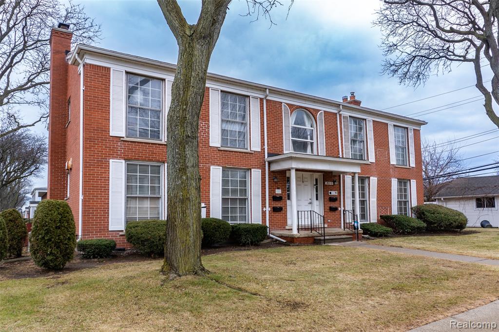 20210 Vernier Road, B, Harper Woods, MI 48225 — Photo 19