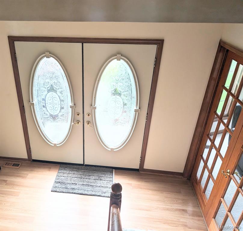 421 Buttercup Drive, Rochester Hills, MI 48307 — Photo 3