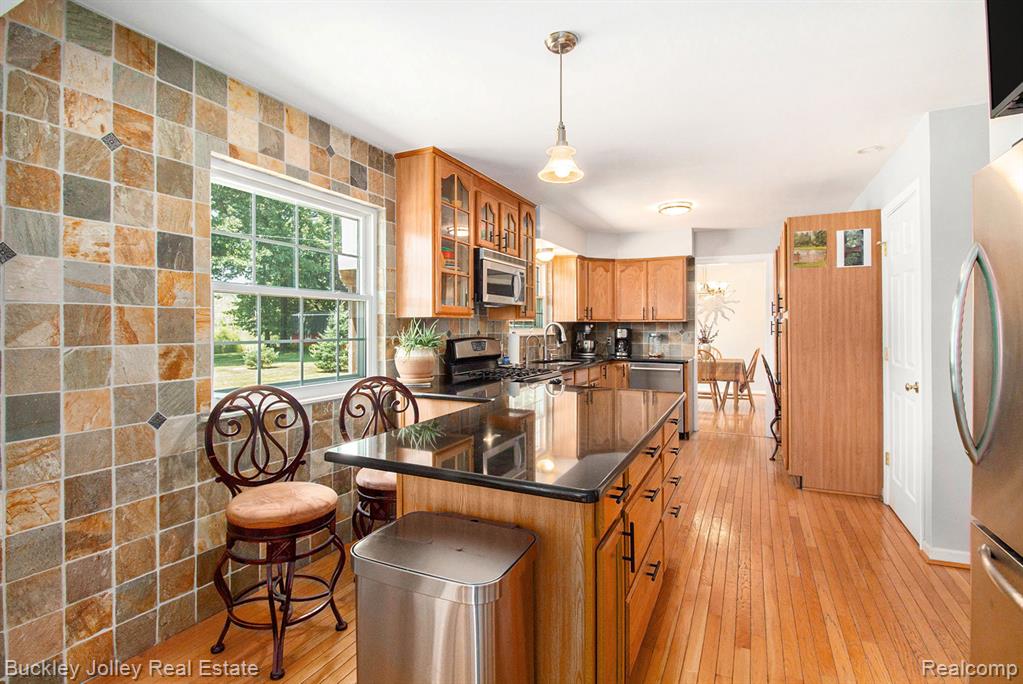 8900 Rickett Road, Brighton, MI 48116 — Photo 17