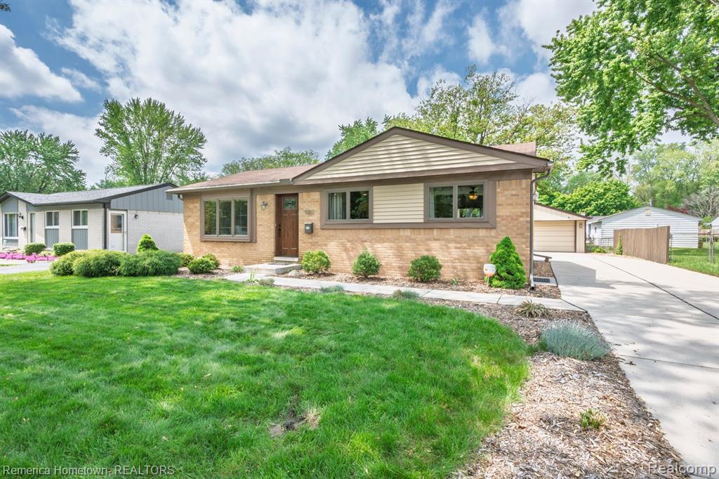 9183 Redbud Avenue, Plymouth, MI 48170 — Photo 2