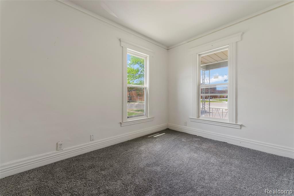 216 Holbrook Street, Detroit, MI 48202 — Photo 21