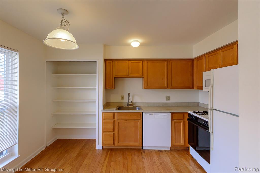 2748 Page Avenue, Ann Arbor, MI 48104 — Photo 7