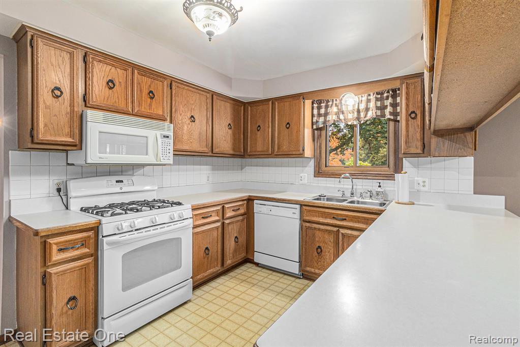61631 Spring Circle Trail, Washington, MI — Photo 15
