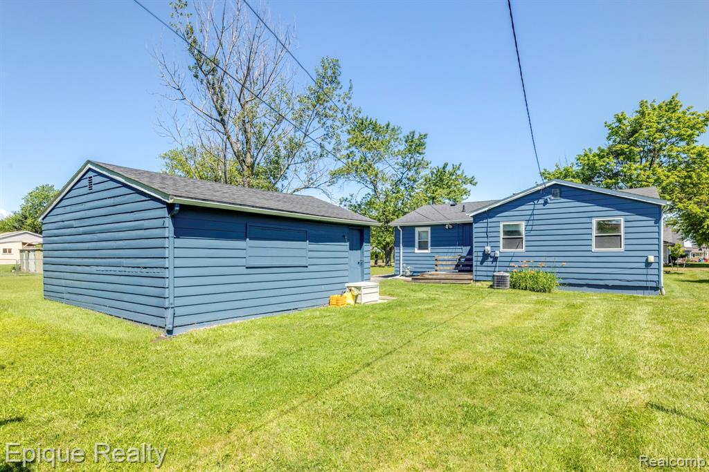 7520 Sunset Boulevard, Lexington, MI 48450 — Photo 18