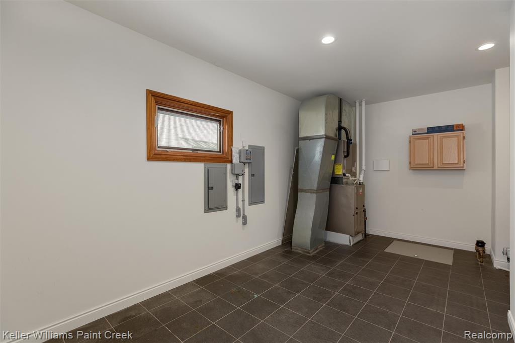 37580 Lakeshore Drive, Harrison Township, MI — Photo 49
