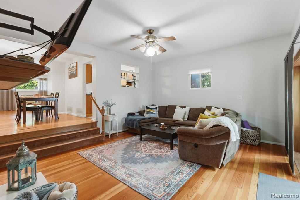 1061 Western Drive, Ann Arbor, MI 48103 — Photo 7