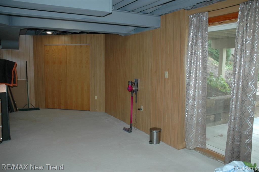 9528 FENHILL Drive, Grand Blanc, MI 48439 — Photo 38